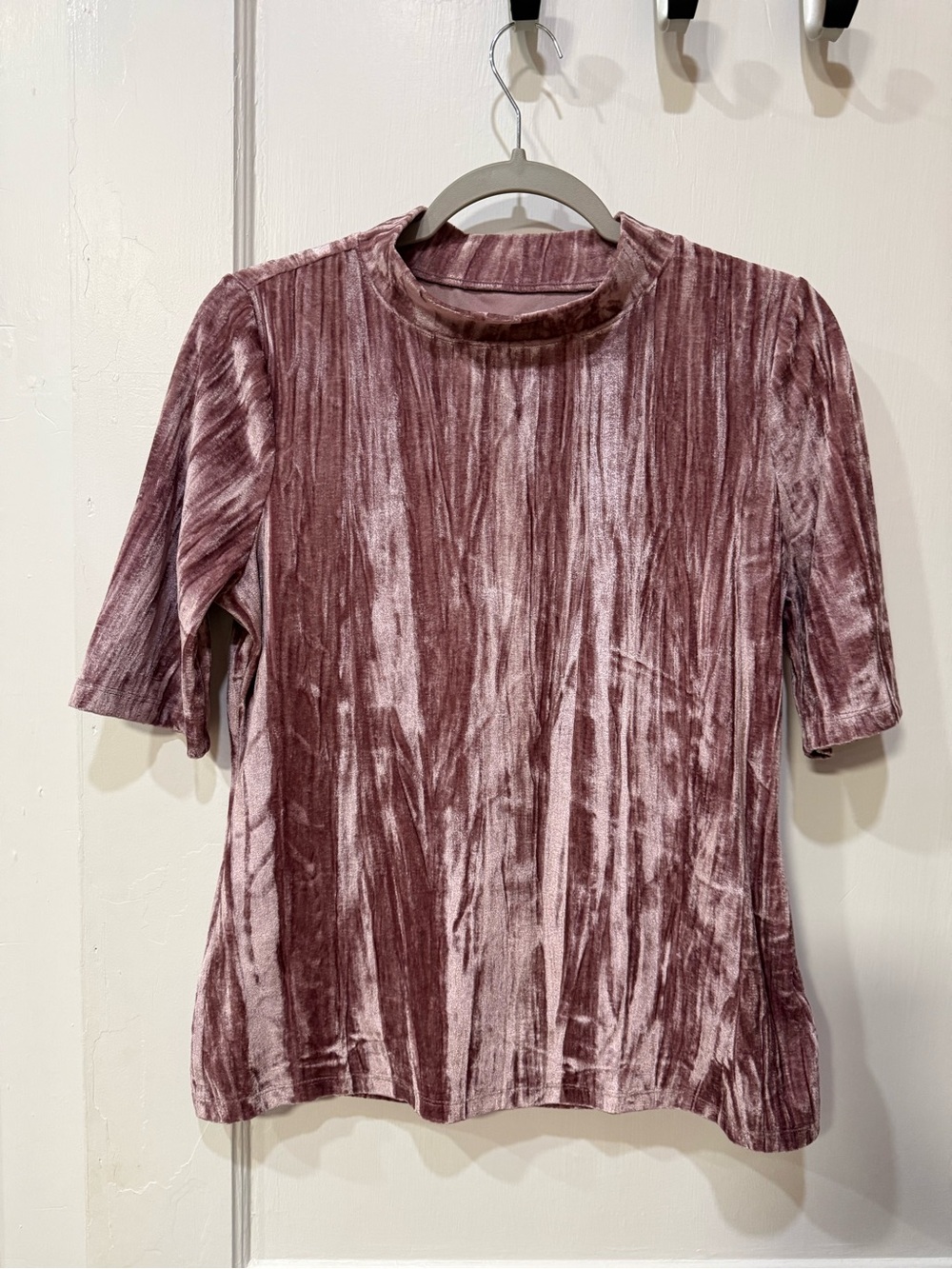 PILCRO ANTHROPOLOGIE Pink Crushed Velvet Mock Neck Top Shirt Blouse Size Med EUC